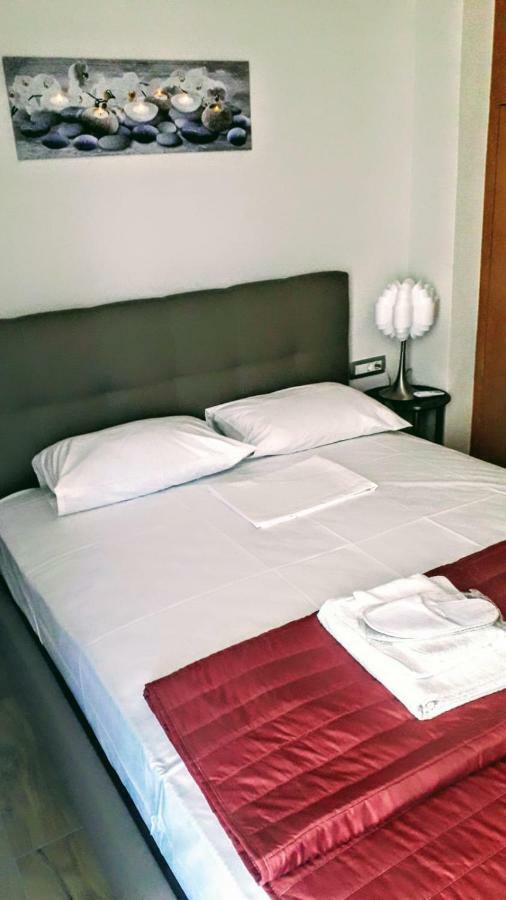 Tony Central Luxury Apartment 1 Chania  ภายนอก รูปภาพ