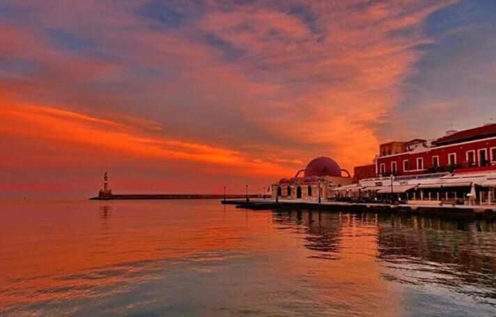 Tony Central Luxury Apartment 1 Chania  ภายนอก รูปภาพ